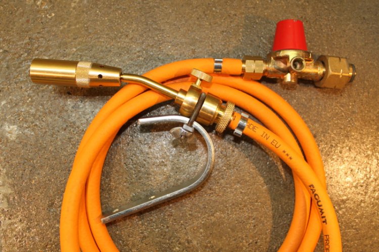 Hot Head Brennerset mit 2,5 Bar Propan Druckminderer - zum Schließen ins Bild klicken
