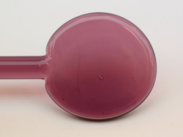 60 Gramm L-2011-T (3-7 mm) Violett Rötlich 40,50 €/Kg - zum Schließen ins Bild klicken