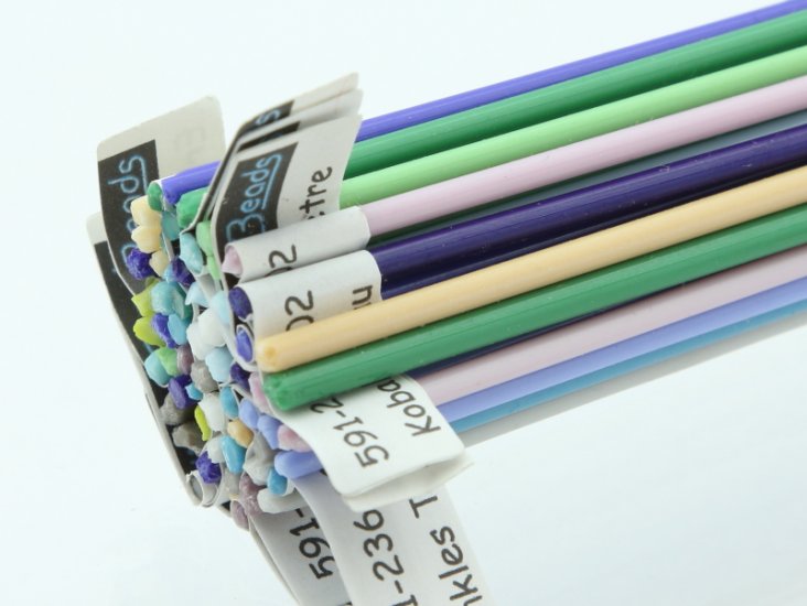 Effetre pastel stringer 20 colours 1 metre of each colour approx. 287 gram - Click Image to Close