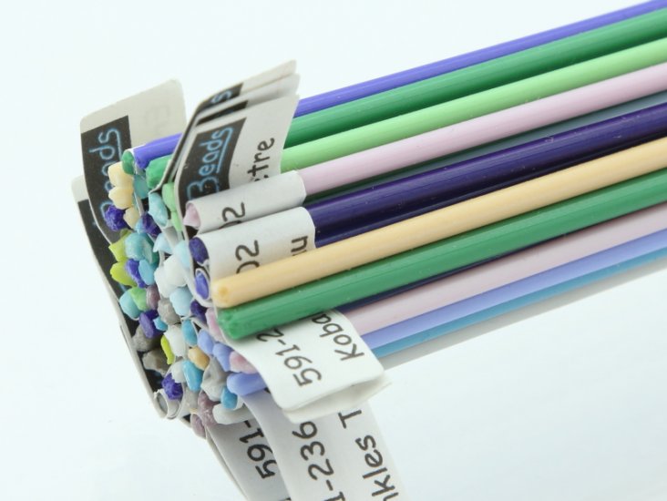 Effetre pastel stringer 20 colours 1 metre of each colour - Click Image to Close